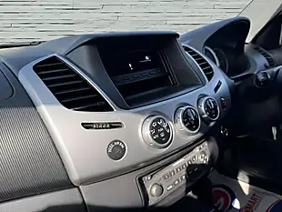 Used 2015 Mitsubishi L200 Challenger Black - Interior and Exterior details 18