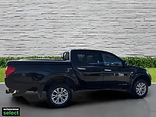 Used 2015 Mitsubishi L200 Challenger Black - Interior and Exterior details 4