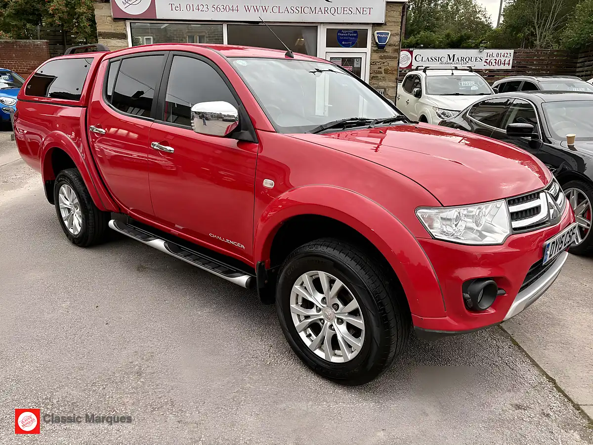 Used 2015 Mitsubishi L200 Challenger Double Cab Aztec Red - Interior and Exterior details 6