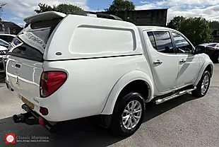 Used 2015 Mitsubishi L200 Challenger Polar White - Interior and Exterior details 7