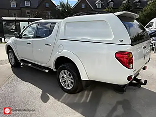 Used 2015 Mitsubishi L200 Challenger Polar White - Interior and Exterior details 9