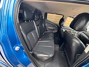 Used 2015 Mitsubishi L200 Warrior Double Cab Blue - Interior and Exterior details 14