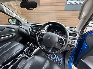 Used 2015 Mitsubishi L200 Warrior Double Cab Blue - Interior and Exterior details 16
