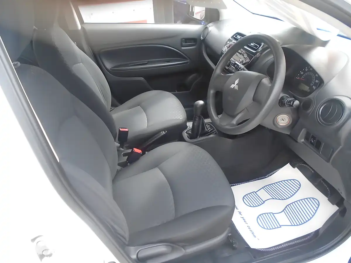 Used 2015 Mitsubishi Mirage 1 White - Interior and Exterior details 10
