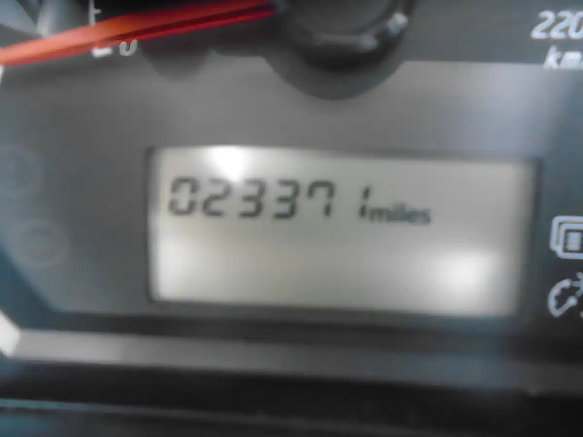 Used 2015 Mitsubishi Mirage 1 White - Interior and Exterior details 12