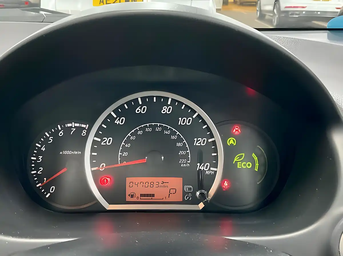 Used 2015 Mitsubishi Mirage Green - Interior and Exterior details 10