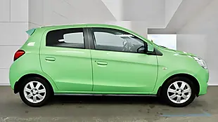 Used 2015 Mitsubishi Mirage Green - Interior and Exterior details 9