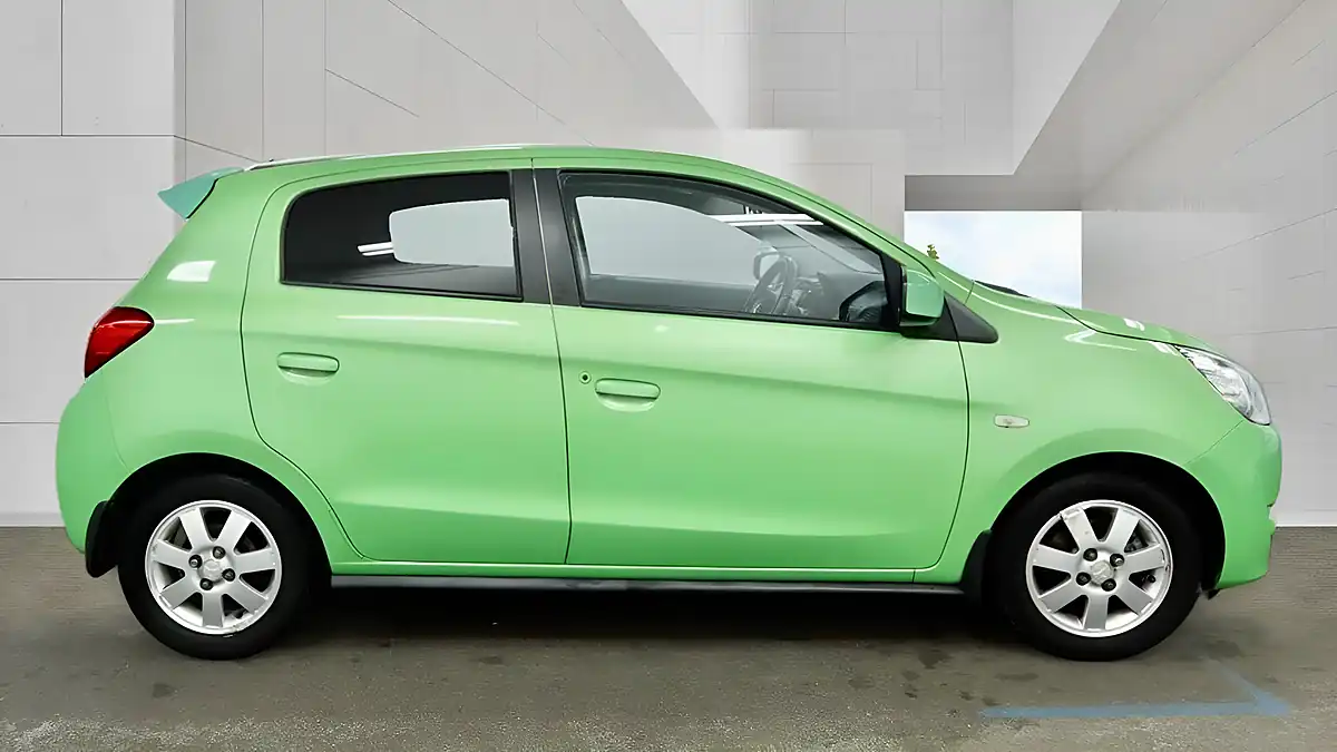 Used 2015 Mitsubishi Mirage Green - Interior and Exterior details 9