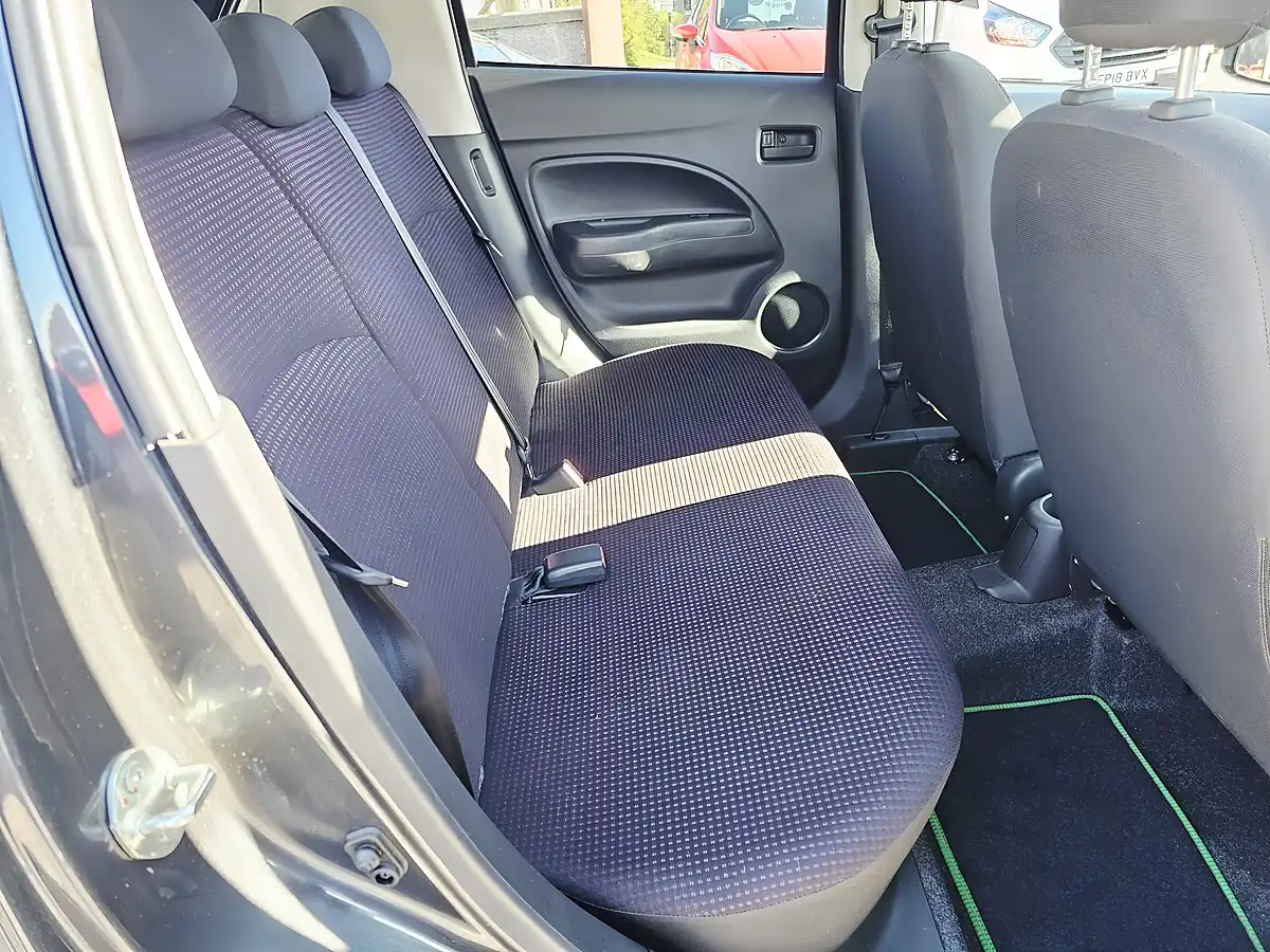 Used 2015 Mitsubishi Mirage Grey - Interior and Exterior details 7