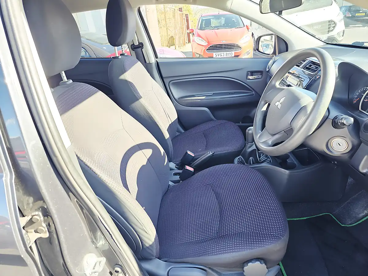 Used 2015 Mitsubishi Mirage Grey - Interior and Exterior details 8