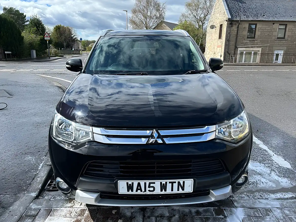 Used 2015 Mitsubishi Outlander GX3 Black - Interior and Exterior details 6