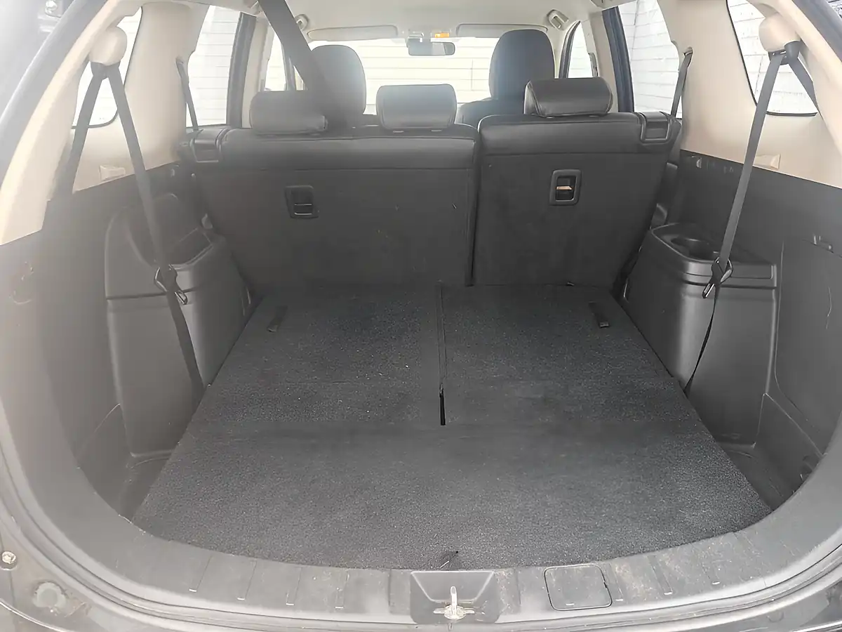 Used 2015 Mitsubishi Outlander GX3 Black - Interior and Exterior details 15