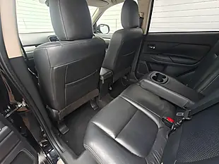 Used 2015 Mitsubishi Outlander GX3 Black - Interior and Exterior details 16
