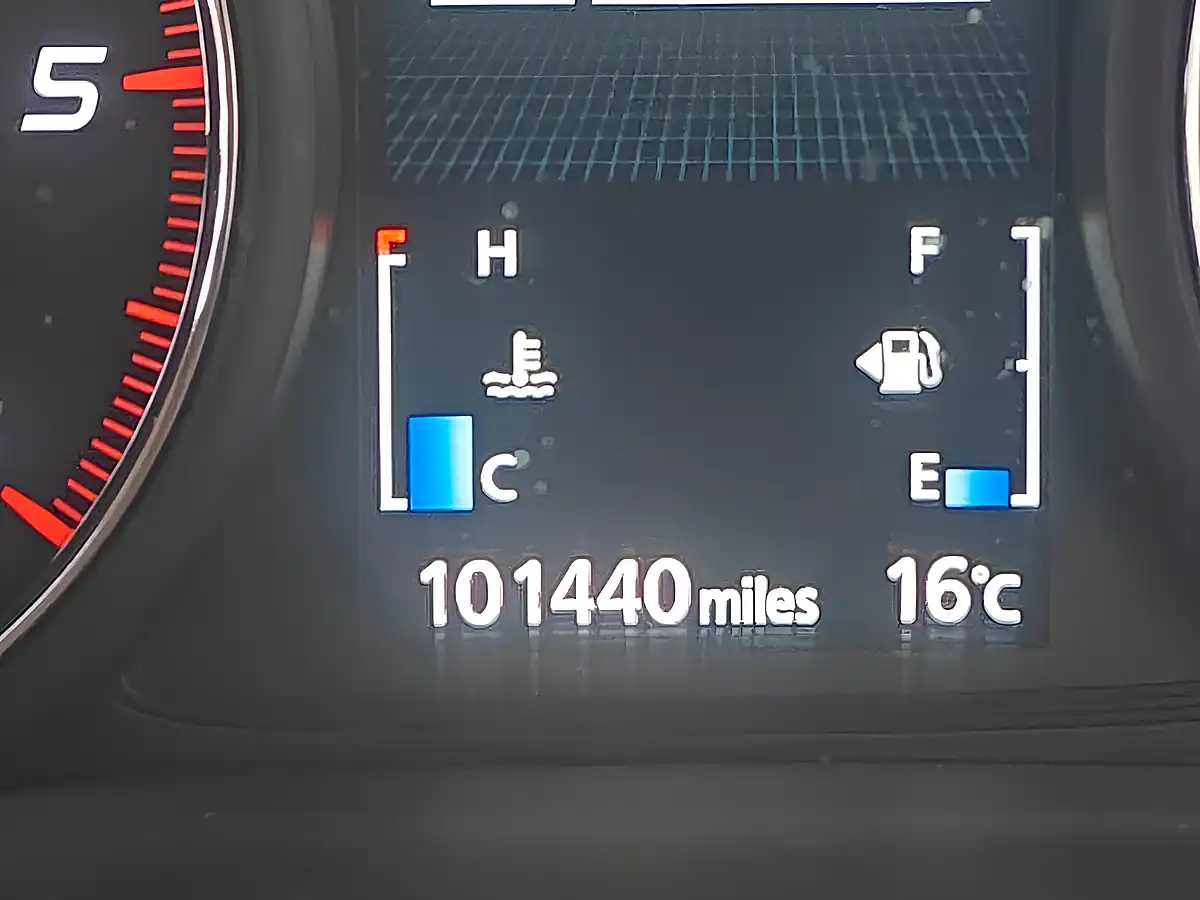 Used 2015 Mitsubishi Outlander GX3 Black - Interior and Exterior details 18