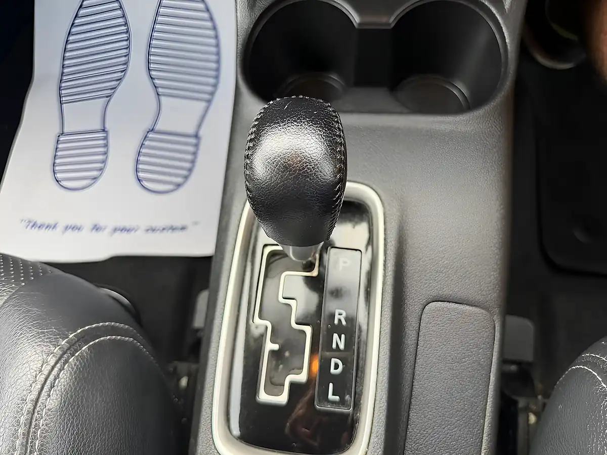 Used 2015 Mitsubishi Outlander GX3 Black - Interior and Exterior details 16