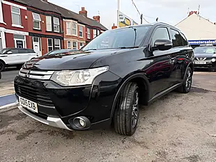 Used 2015 Mitsubishi Outlander GX3 Black - Interior and Exterior details 3