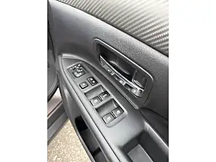 Used 2015 Mitsubishi Outlander GX3 Brown - Interior and Exterior details 14