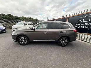 Used 2015 Mitsubishi Outlander GX3 Brown - Interior and Exterior details 6