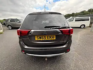Used 2015 Mitsubishi Outlander GX3 Brown - Interior and Exterior details 8