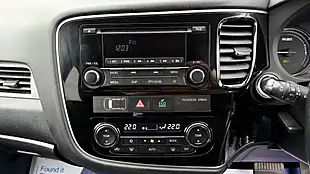Used 2015 Mitsubishi Outlander GX3h Blue - Interior and Exterior details 20