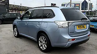 Used 2015 Mitsubishi Outlander GX3h Blue - Interior and Exterior details 5