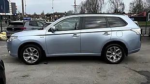 Used 2015 Mitsubishi Outlander GX3h Blue - Interior and Exterior details 6