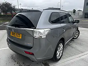 Used 2015 Mitsubishi Outlander GX3h Grey - Interior and Exterior details 7
