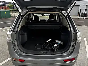 Used 2015 Mitsubishi Outlander GX3h Grey - Interior and Exterior details 9