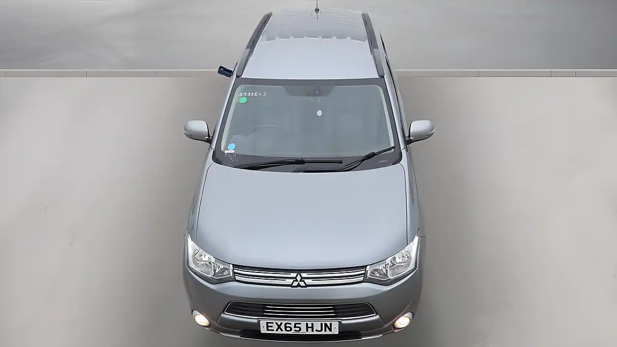 Used 2015 Mitsubishi Outlander GX3h Grey - Interior and Exterior details 7
