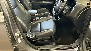 Used 2015 Mitsubishi Outlander GX3h Grey - Interior and Exterior details 8
