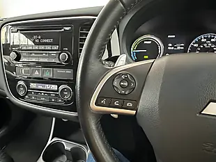 Used 2015 Mitsubishi Outlander GX3h White - Interior and Exterior details 15