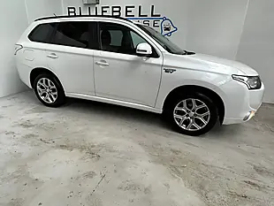 Used 2015 Mitsubishi Outlander GX3h White - Interior and Exterior details 7