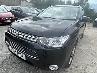 Used 2015 Mitsubishi Outlander GX4h Black - Interior and Exterior details 3