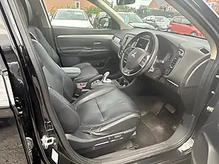 Used 2015 Mitsubishi Outlander GX4h Black - Interior and Exterior details 8