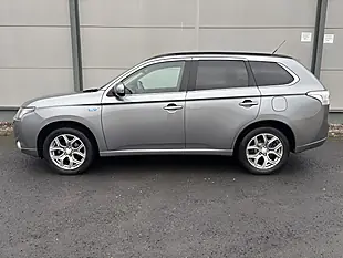 Used 2015 Mitsubishi Outlander GX4h Grey - Interior and Exterior details 6