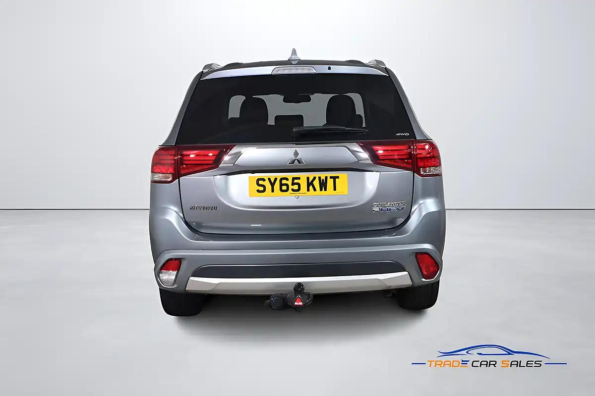 Used 2015 Mitsubishi Outlander GX4h Grey - Interior and Exterior details 5