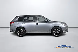 Used 2015 Mitsubishi Outlander GX4h Grey - Interior and Exterior details 7