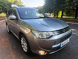 Used 2015 Mitsubishi Outlander GX4h Grey - Interior and Exterior details 10