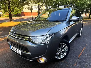 Used 2015 Mitsubishi Outlander GX4h Grey - Interior and Exterior details 12