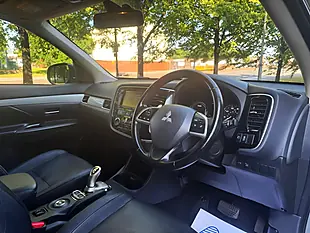 Used 2015 Mitsubishi Outlander GX4h Grey - Interior and Exterior details 15
