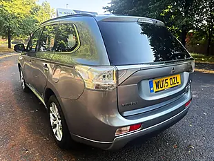 Used 2015 Mitsubishi Outlander GX4h Grey - Interior and Exterior details 6