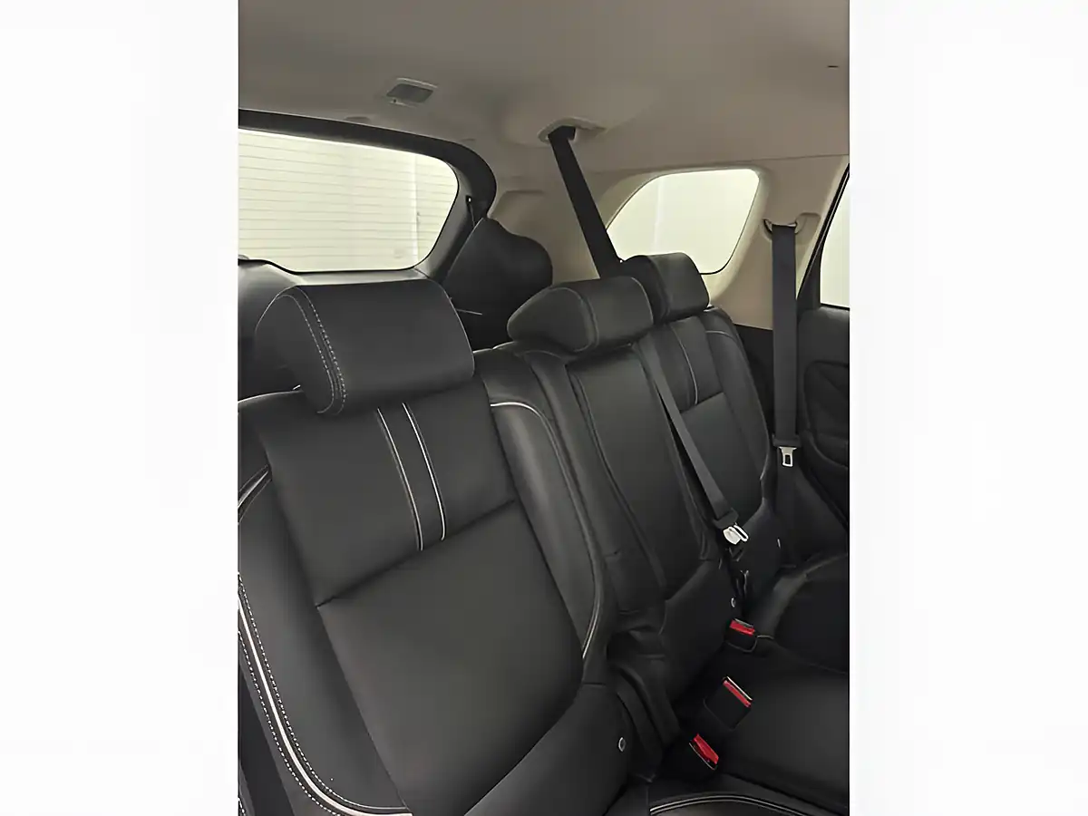 Used 2015 Mitsubishi Outlander GX4hs Brown - Interior and Exterior details 12