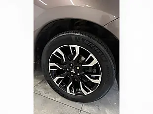 Used 2015 Mitsubishi Outlander GX4hs Brown - Interior and Exterior details 20