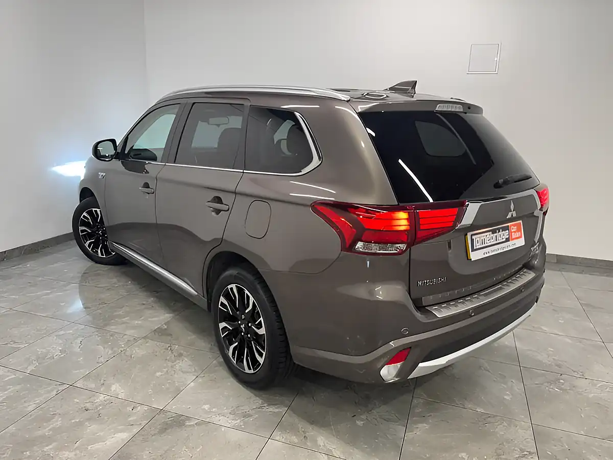 Used 2015 Mitsubishi Outlander GX4hs Brown - Interior and Exterior details 5