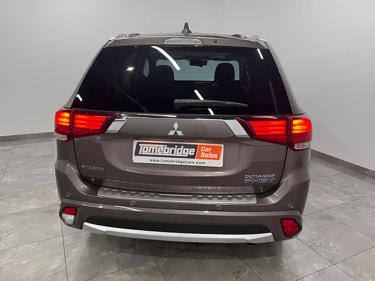 Used 2015 Mitsubishi Outlander GX4hs Brown - Interior and Exterior details 7