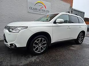 Used 2015 Mitsubishi Outlander GX4S White - Interior and Exterior details 3