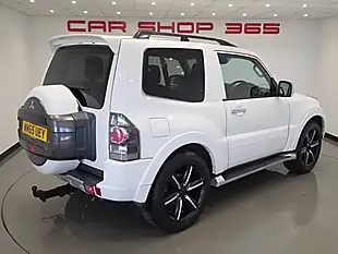 Used 2015 Mitsubishi Shogun Barbarian White - Interior and Exterior details 4