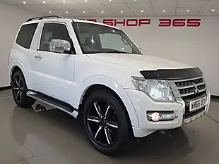 Used 2015 Mitsubishi Shogun Barbarian White - Interior and Exterior details 8