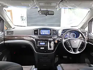 Used 2015 Nissan Elgrand Highway Star Black - Interior and Exterior details 17