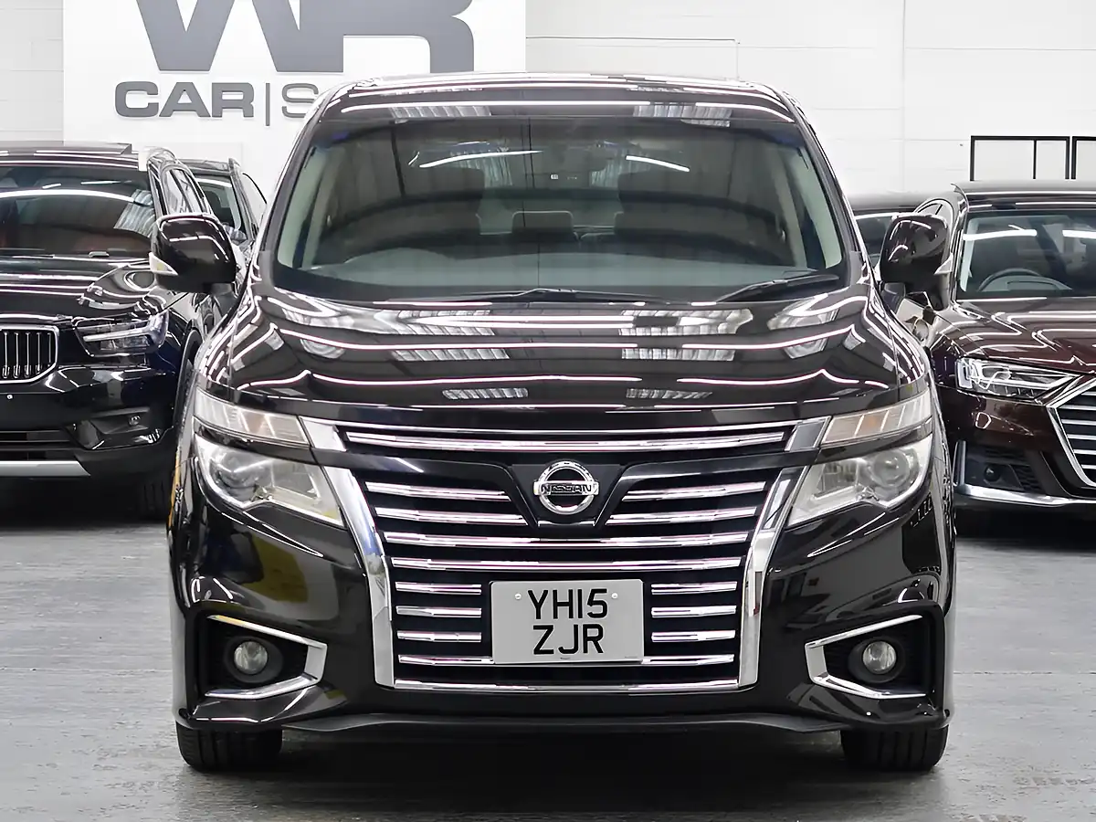 Used 2015 Nissan Elgrand Highway Star Black - Interior and Exterior details 2